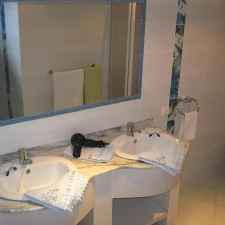Botanic Parc 3*