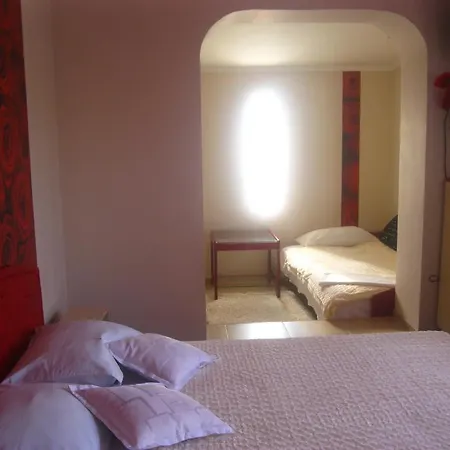 Hotell Botanic Parc 3*